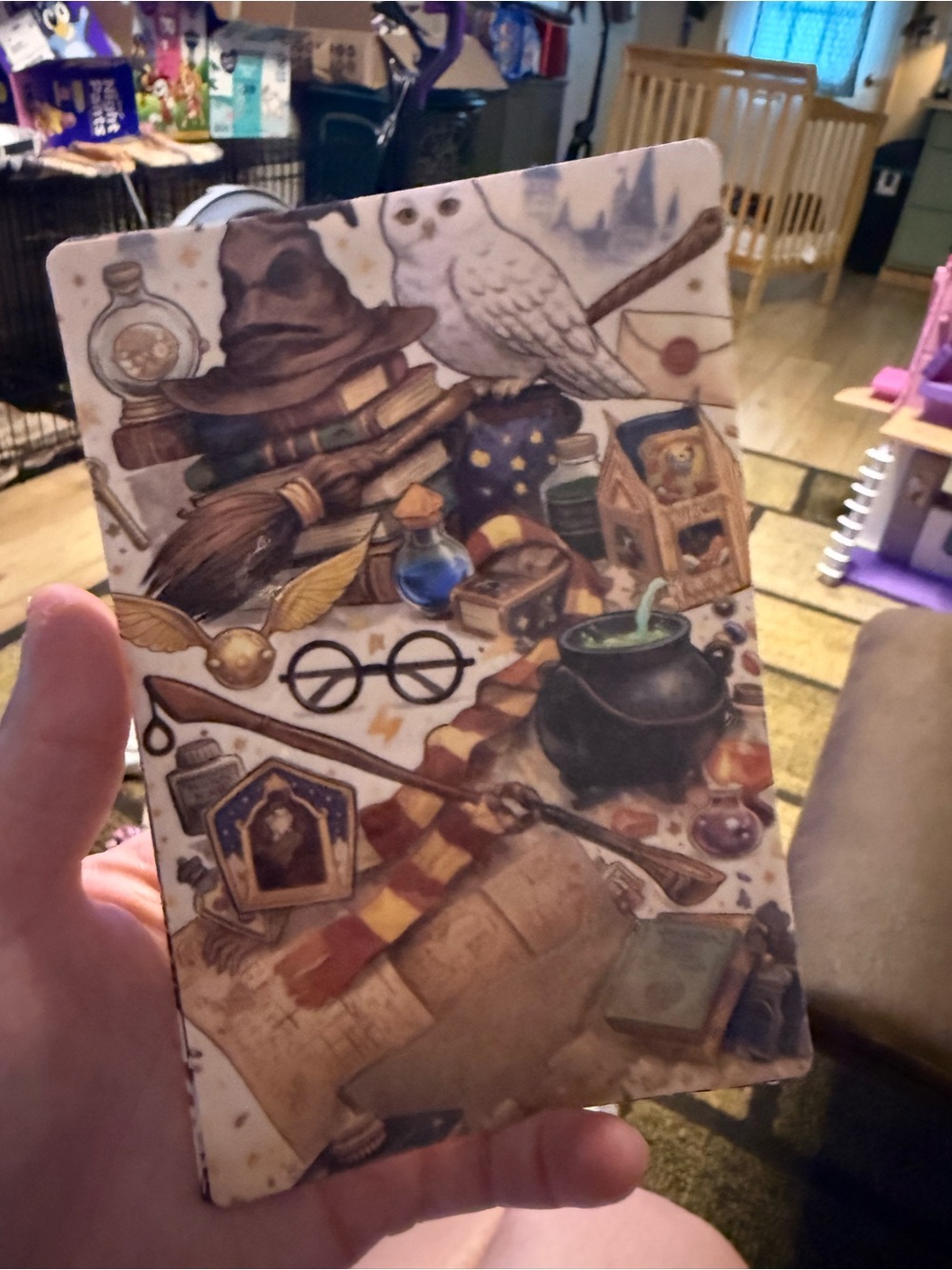 Wizardry Themed Kindle Insert 4x6 (basic kindle) - Gryffindor Colors